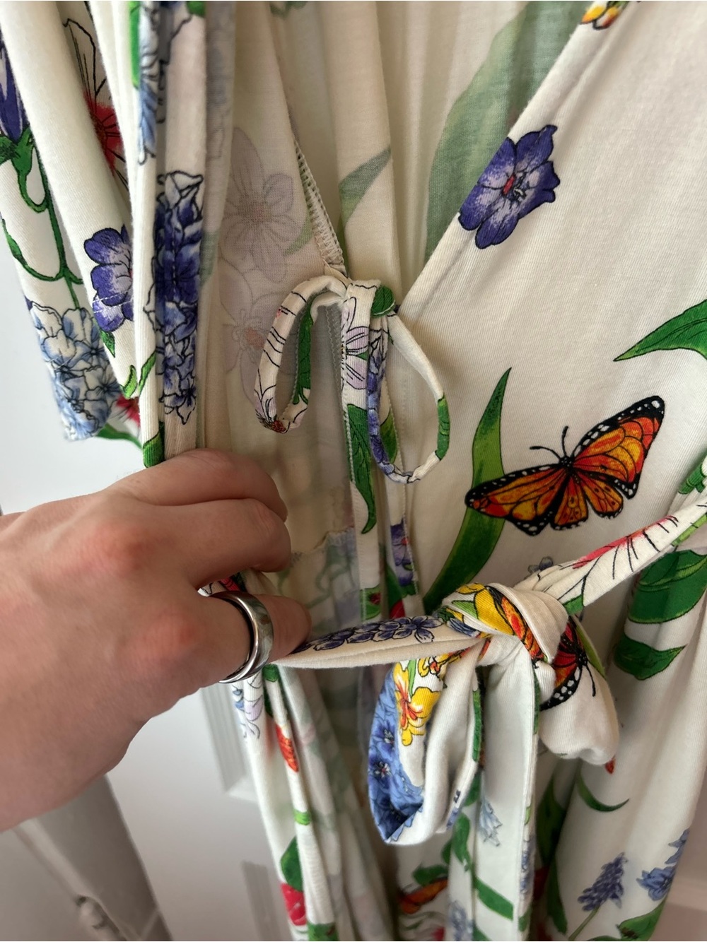 Soma Cream Floral Wrap Robe with Multicolor Blooms - Picture 5 of 14